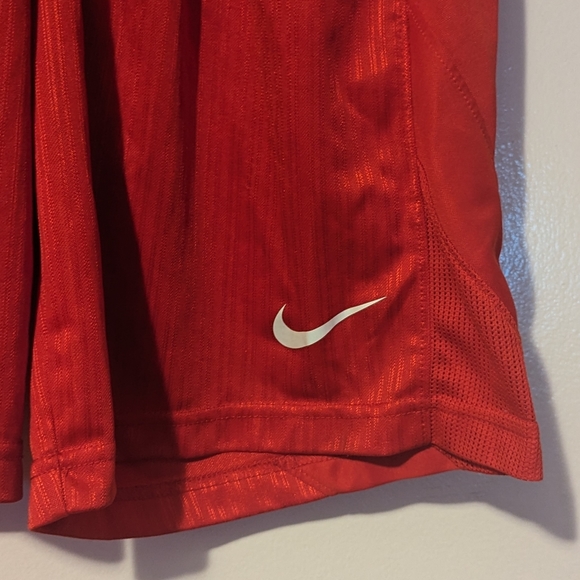 Mens Nike shorts size small - Picture 2 of 2
